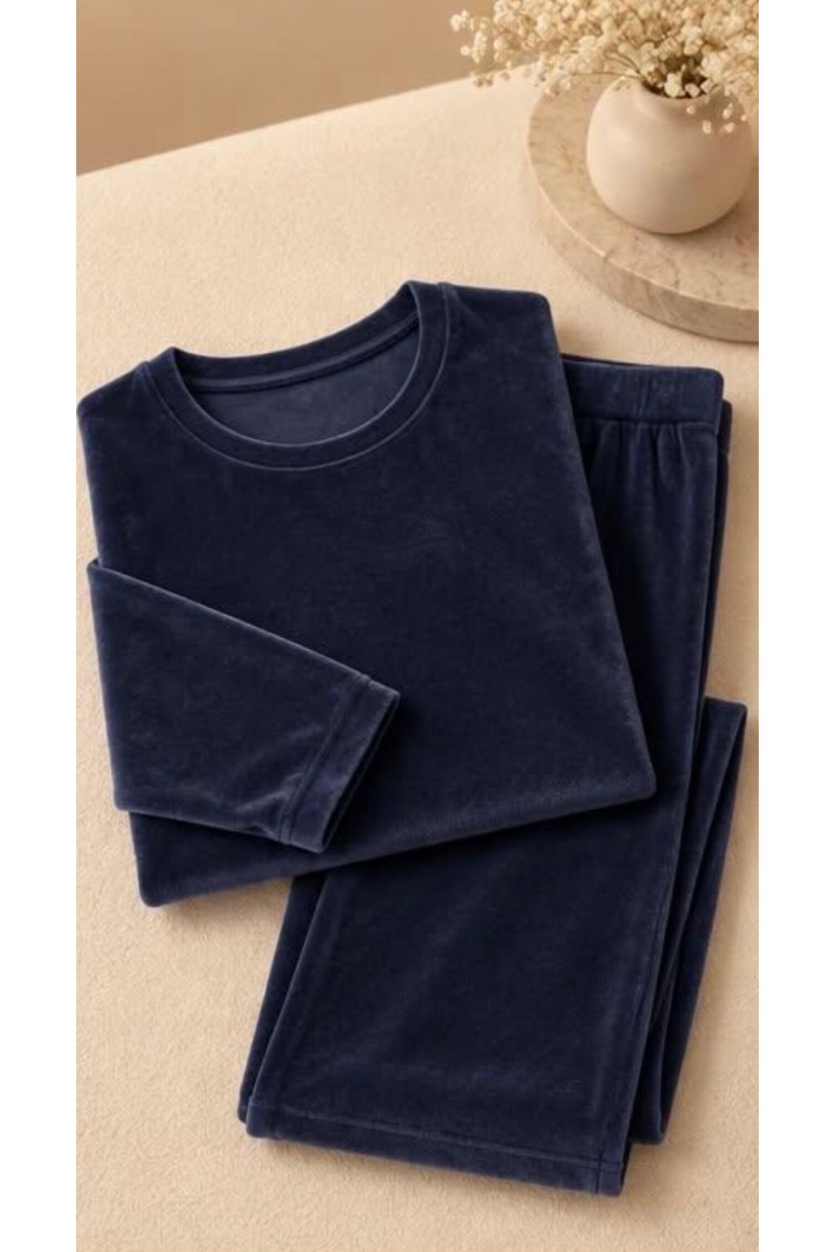 Fransız Kadife Lacivert Kadın Pijama Takımı - Linay Butik fransız kadife lacivert kadın pijama takımı, lacivert kadın pijaması, kadife pijama, kadın pijama takımı, kışlık pijama, rahat kadın pijaması